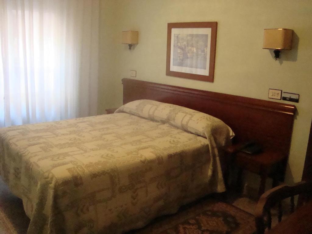 Avenida Gijon Centro Hotel Cameră foto